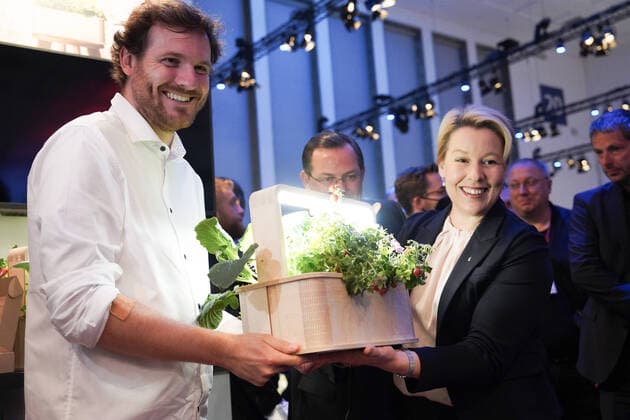 News Themen der Woche KW35 News Bilder des Tages Regierende Bürgermeisterin von Berlin, Franziska Giffey auf der IFA 2.9.2022 Regierende Bürgermeisterin von Berlin, Franziska Giffey auf der Internationalen Funkausstellung 2022 IFA Berlin Berlin GER
