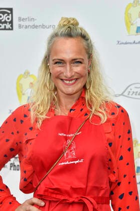 Eva Mona Rodekirchen bei der PSD Gala der Kinderschutzengel 2022 im Prinz Eisenherz Restaurant im Filmpark Babelsberg. Potsdam, 09.09.2022