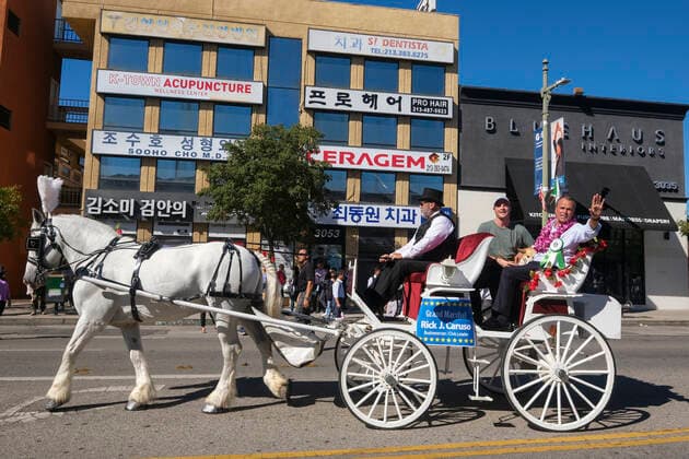 September 24, 2022, Los Angeles, California, USA: Grand marshal Los Angeles Mayoral Candidate Rick Caruso and his son Alex participate in the 49th LA Korean Festival Parade, Saturday, Sept. 24, 2022, in Los Angeles Los Angeles USA - ZUMAc68_ 20220924_zaf_c68_012 Copyright: xRingoxChiux