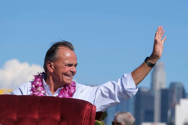 September 24, 2022, Los Angeles, California, USA: Grand marshal Los Angeles Mayoral Candidate Rick Caruso participates in the 49th LA Korean Festival Parade, Saturday, Sept. 24, 2022, in Los Angeles Los Angeles USA - ZUMAc68_ 20220924_zaf_c68_013 Copyright: xRingoxChiux
