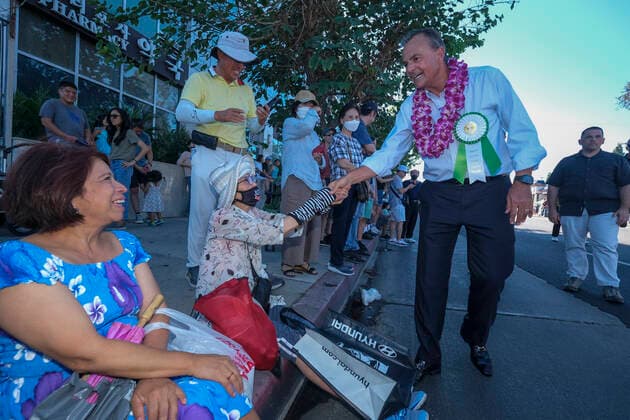 September 24, 2022, Los Angeles, California, USA: Grand marshal Los Angeles Mayoral Candidate Rick Caruso participates in the 49th LA Korean Festival Parade, Saturday, Sept. 24, 2022, in Los Angeles Los Angeles USA - ZUMAc68_ 20220924_zaf_c68_016 Copyright: xRingoxChiux