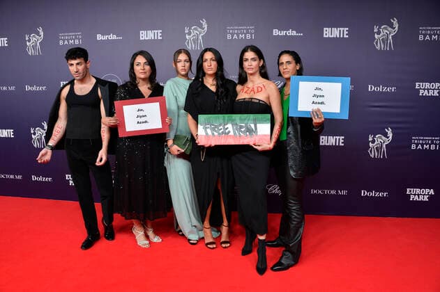 Bilder des Jahres 2022, Entertainment 10 Oktober Entertainment Themen der Woche KW40 Entertainment Bilder des Tages Gaeste und Minu Barati und Shermine Shahrivar Tribute to Bambi Hilfe für Kinder in Not im Hotel Central District in Berlin am 05.10.2022