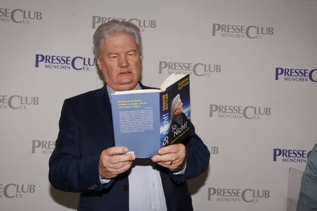 Sigmund Gottlieb Autor Muenchen 10.10. 2022 Presseclub Muenchen Presse Gespraech mit Sigmund Gottlieb Buch Praesentation SO NICHT Muenchen