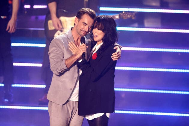 Bilder des Jahres 2022, Entertainment 10 Oktober ARD: DAS GROSSE SCHLAGERJUBILÄUM . Fernsehmoderator Florian Silbereisen und Sängerin Nena während der Aufzeichnung der ARD Fernsehshow DAS GROSSE SCHLAGERJUBILÄUM am 21.10.2022 in Leipzig. 20221021SBK0106