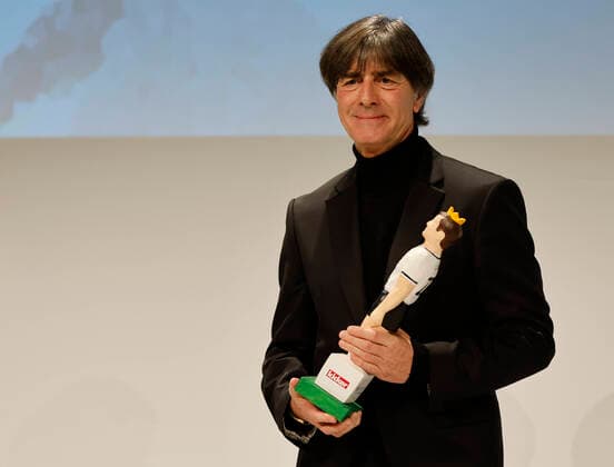 Bilder des Jahres 2022, Entertainment 10 Oktober Entertainment Themen der Woche KW43 Verleihung der Deutschen Fußball-Kulturpreise 2022 in Nuernberg (Tafelhalle), Deutschland, HMB Media Schumacher, bfischu ----------- Jogi Loew Copyright: HMBxMedia Schumacher