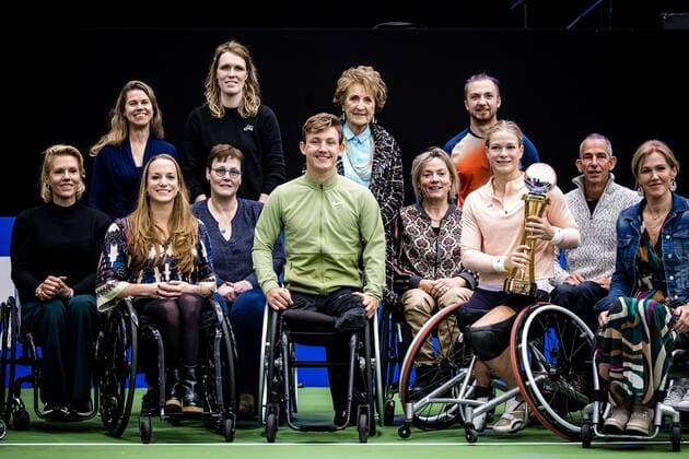 Bilder des Jahres 2022, Entertainment 11 November Entertainment Themen der Woche KW44 Entertainment Bilder des Tages 2022-11-06 14:31:52 OSS - Princess Margriet and (former) Paralympic athletes during the final day of the 2022 ITF Wheelchair Tennis Masters, the wheelchair tennis world championship in sports center De Rusheuvel. ANP ROYAL IMAGES ROB ENGELAAR netherlands out - belgium out