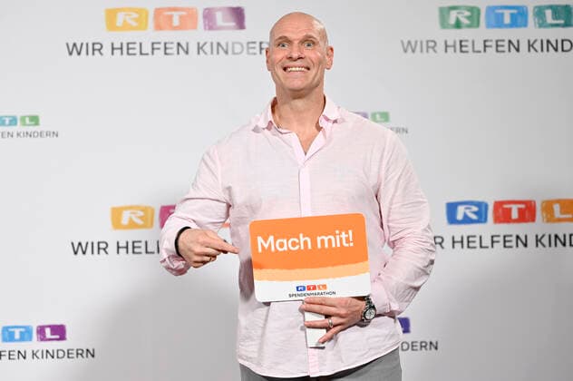 Thorsten Legat beim 27. RTL-Spendenmarathon 2022 im Studio 8 der EMG Studios. Hürth, 18.11.2022