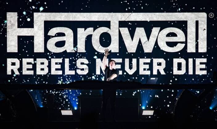 Bilder des Jahres, Entertainment 12 Dezember Entertainment Themen der Woche KW48 Entertainment Bilder des Tages AMSTERDAM - DJ and producer Hardwell during a performance in the Ziggo Dome as part of his worldwide comeback tour Rebels Never Die. Hardwell returns from his sabbatical after an absence of 3.5 years. ANP KIPPA RAMON VAN FLYMEN netherlands out - belgium out