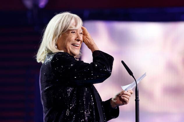 Bilder des Jahres 2022, Entertainment 12 Dezember Entertainment Themen der Woche KW49 Margarethe von Trotta erhäkt den Preis für ihr Lebenswerk bei der Verleihung des 35. Europäischen Filmpreises im Konzerthaus Harpa. Reykjavik, 10.12.2022