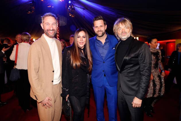 Bilder des Jahres 2022, Entertainment 12 Dezember Entertainment Themen der Woche KW50 Entertainment Bilder des Tages 60 Jahre Welthungerhilfe Daniel Boschmann, Simone Thomalla, Matthias Killing und Nicolino Hermano beim Empfang zu 60 Jahre Welthungerhilfe im Tipi am Kanzleramt in Berlin. Copyright: xEventpressxGolejewskix