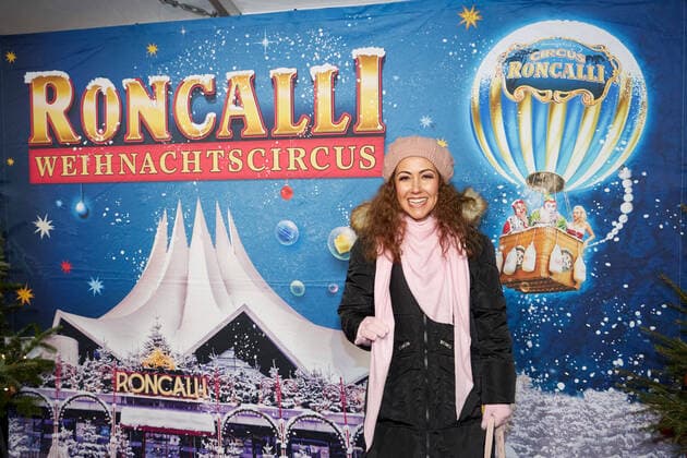 Bilder des Jahres 2022, Entertainment 12 Dezember Entertainment Themen der Woche KW50 Entertainment Bilder des Tages Anastasia Zampounids - Premiere des Roncalli Weihnachtscircus in Berlin am 17.12.2022. Roncalli Weihnachtscircus
