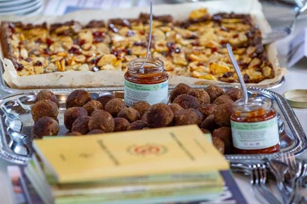 Zubereitete Insekten - Für die Europäische Union gelten Insekten als neuartige Lebensmittel. Zwei weitere Produkte, die Larve des Getreideschimmelkäfers und die Hausgrille sind in verschiedenen Zubereitungsformen dazu gekommen.. (Symbolfoto, Themenfoto) Köln, 24.01.2023