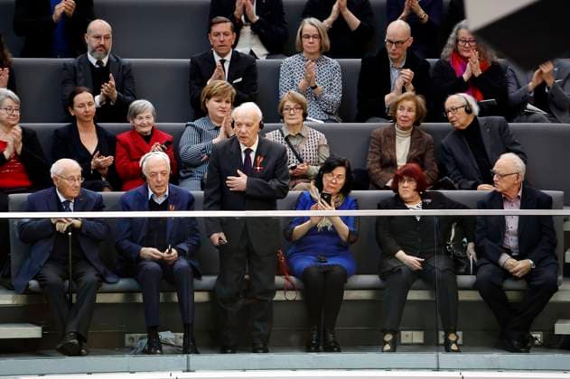 News Bilder des Tages Albrecht Weinberg, Boris Zabarko und Roman Schwarzmann bei der Gedenkstunde des Deutschen Bundestages aus Anlass des Tags des Gedenkens an die Opfer des Nationalsozialismus im Reichstagsgebäude. Berlin, 27.01.2023