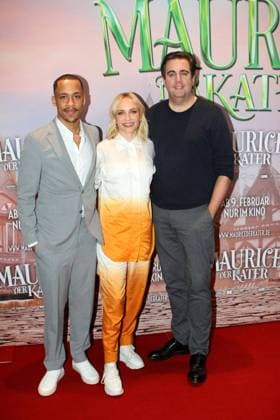 Bilder des Jahres 2023, Entertainment 01 Januar Entertainment Themen der Woche KW04 Jerry Hoffmann, Janin Ullmann und Bastian Pastewka bei der Maurice Der Kater Kino Premiere am 29.01.2023 in Hamburg Maurice Der Kater Filmpremiere in Hamburg