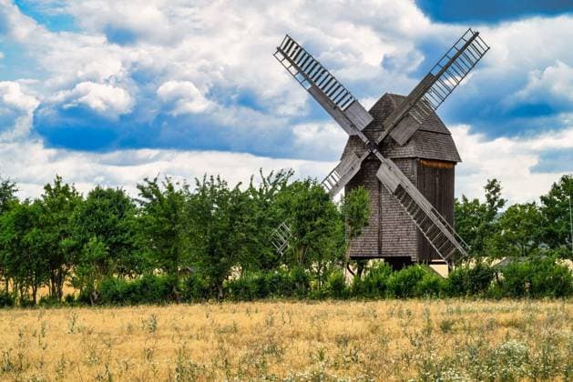 A view of a beautiful windmill in Thuringia Germany, A view of a beautiful windmill in Thuringia Germany in a natural setting and an eye catcher for tourists, A view of a beautiful windmill in Thuringia Germany in a natural setting and an eye catcher for tourists, 09.01.2023, Copyright: xAndreas-Voelkelx Panthermedia33449092.jpg