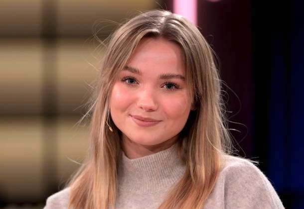 Talkshow Koelner Treff ( Kölner Treff ) : Julia BEAUTX , Schauspielerin , 20.01.2023 Julia BEAUTX , Actress , 20.01.2023