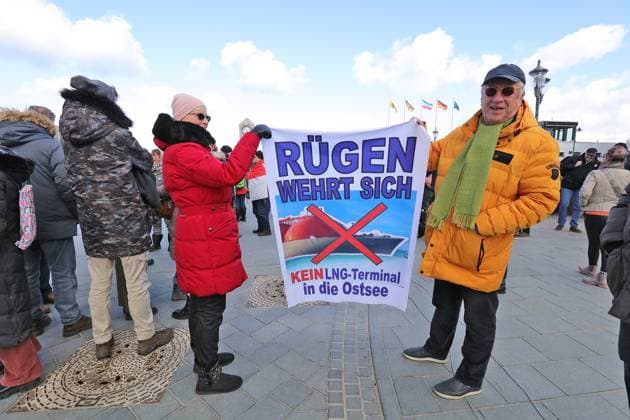 Bilder des Jahres 2023, News 03 März News Themen der Woche KW10 News Bilder des Tages Proteste in Binz auf Rügen gegen die LNG-Terminals auf der Ostsee
