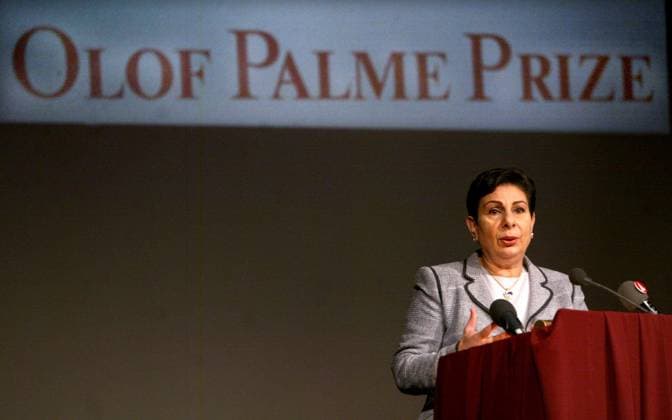 STOCKHOLM 20030130 Palestinian politician and peace activist Hanan Ashrawi was awarded this years Olof Palme Prize She received the prize from Lisbeth Palme at a ceremony at the ABF House in Stockholm Hanan Ashrawi received the prize for her consistent and fearless struggle for the independence and dignity of her people STOCKHOLM Sweden x1013x  Copyright: xJACKxMIKRUTx PALMEPRISET HANAN ASHRAWI
