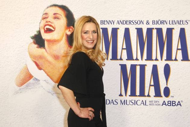 Bilder des Jahres 2023, Entertainment 04 April Entertainment Themen der Woche KW15 Entertainment Bilder des Tages Stefanie Hertel bei der Premiere vom Musical Mamma Mia! am 12.04.2023 in Hamburg Mamma Mia Musical-Premiere mit der neuen Hauptdarstellerin Stefanie Hertel in Hamburg