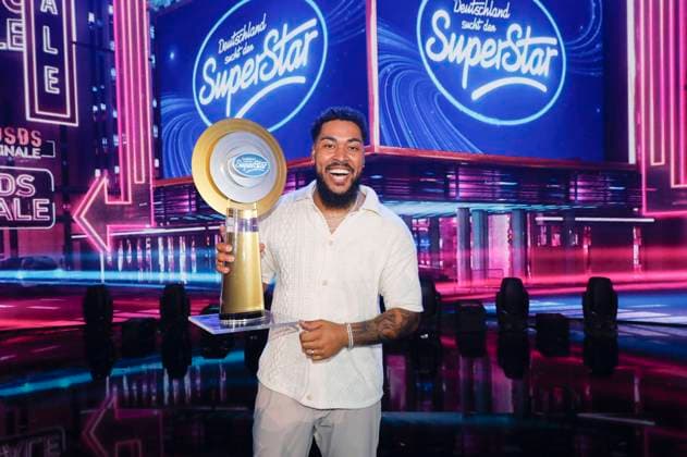 Bilder des Jahres 2023, Entertainment 04 April Entertainment Themen der Woche KW15 Sem Eisinger beim Finale der 20. Staffel der RTL-Castingshow Deutschland sucht den Superstar DSDS 2023 im MMC Coloneum. Köln, 15.04.2023