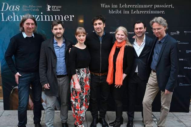 Bilder des Jahres 2023, Entertainment 04 April Entertainment Themen der Woche KW17 Entertainment Bilder des Tages Tobias Lehmann, Johannes Duncker, Leonie Benesch, Ilker Catak, Judith Erber, Fabien Arseguel und Ingo Fliess bei der Premiere des Kinofilms Das Lehrerzimmer in den City Kinos in München, 27.04.2023