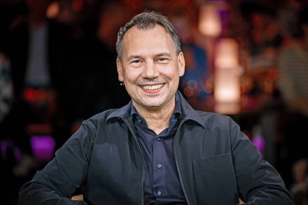 MDR - Riverboat. Schriftsteller Sebastian Fitzek anläßlich der Aufzeichnung der MDR - Talkshow Riverboat am 12.05.2023 in der Mediacity Leipzig. 20230512SFL0015