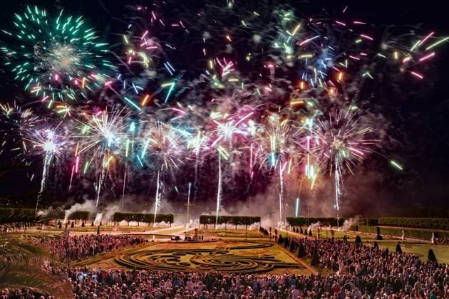 Bilder des Jahres 2023, News June 06 News Themen der Woche KW23 Hannover, Internationaler Feuerwerkswettbewerb in den Herrenhäuser Gärten, Team Brezac aus Frankreich , Feuerwerk,