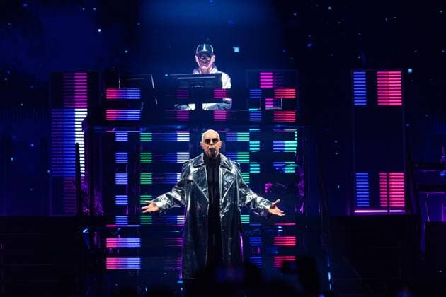Entertainment Bilder des Tages Neil TENNANT (Gesang) und Chris LOWE (Keyboard) - Das britische Elektropop Duo PET SHOP BOYS bei ihrem Live Auftritt in der Lanxess Arena in Köln 01.07.2023 Köln Deutz NRW Deutschland