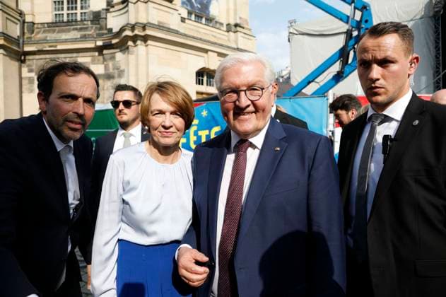 Bilder des Jahres 2023, News 07 Juli News Themen der Woche KW27 Frank-Walter Steinmeier mit Ehefrau Elke Büdenbender bei der FÃªte de l Europe auf dem Dresdner Neumarkt. Dresden, 04.07.2023