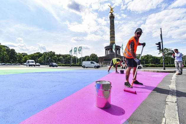 Bilder des Jahres 2023, News 07 Juli Progress-Pride-Flag am Großen Stern Copyright: MaurizioxGambarini
