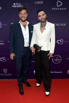 Bilder des Jahres 2023, Entertainment 07 Juli Entertainment Themen der Woche KW28 Entertainment Bilder des Tages Harald Glööckler mit Freund Marc-Eric Lehmann bei der Jasmin Erbas Fashion Show auf der Berlin Fashion Week Spring Summer 2024 im Medicalthree Studio. Berlin, 15.07.2023