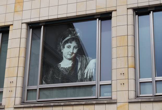 23.07.2023, Deutschland, Thüringen, Weimar, Musik, Komponisten, Bildnis von Clara Schumann in einem Fenster, Pianistin und Komponistin, geb. Clara Wieck Thüringen Deutschland Copyright: xD.xKerlekin SnowfieldxPhotographyx SF230723ClaraD