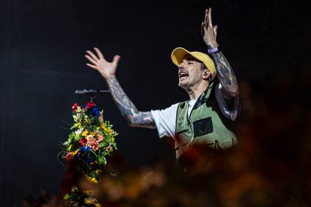 Bilder des Jahres 2023, Entertainment 08 August Entertainment Themen der Woche KW31 Entertaintment Bilder des Tages Der Bielefelder Rapper CASPER beim Live Auftritt auf der Hauptbühne - Das Green Juice Festival in Bonn Vilich feiert mit 7.500 Besuchern 15 jähriges Jubiläum. Eine Veranstaltung der fünfdrei eventagentur GmbH 05.08.2023 Bonn Vilich NRW Deutschland