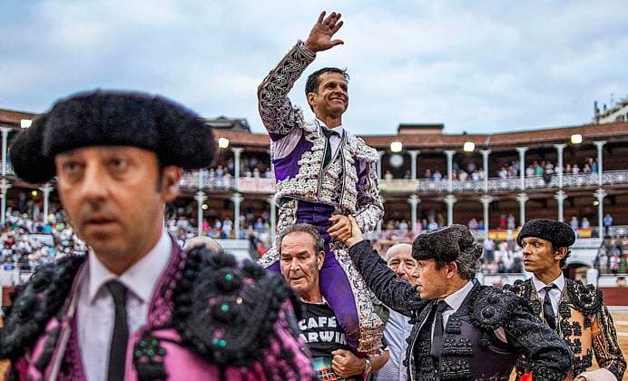 Bilder des Jahres 2023, News 08 August News Themen der Woche KW33 EL JULI El torero Julian Lopez El Juli en la plaza de toros de El Bibio en Gijon. The Spanish bullfighter Julian Lopez El Juli at the bullring of El Bibio in Gijon. Gijon Espana 139893060