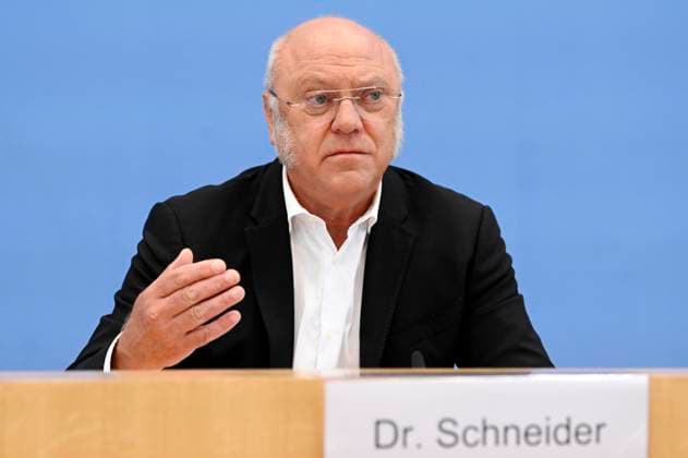 Ulrich Schneider bei der Bundespressekonferenz Ergebnisse einer Umfrage zu Kosten der Pflege sowie gemeinsame Forderungen im Haus der Bundespressekonferenz. Berlin, 24.08.2023
