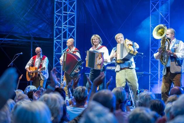 Bilder des Jahres 2023, Entertainment 09 September Entertainment Themen der Woche KW35 Entertainment Bilder des Tages 03.09.2023, Kufstein, AUT, Unterwegs in Tirol, Abschiedskonzert Tiroler Echo und Hansi Hinterseer, Servus Mander - letztes Konzert mit Hansi Hinterseer auf der Festung, Konzert, im Bild Hansi Hinterseer, Konzert, Kufstein,
