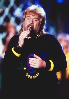 Peter Petrel, deutscher Schlagersänger, singt im Vorentscheid zum Grand Prix der Volksmusik, Deutschland 1990. Copyright: HartwigxValdmanis Nur redaktionelle Nutzung. Editorial usage only. VAL_720002366