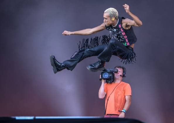 Bilder des Jahres 2023, Entertainment 09 September Entertainment Themen der Woche KW36 Entertainment Bilder des Tages Entertainment Musik, Lollapalooza Berlin 10.09.2023, xdanx, Entertainment Musik, Lollapalooza Berlin, v.l. Der Sänger WizTheMc steht beim Lollapalooza Festival am Berliner Olympiastadion auf der Bühne. Die 7. Ausgabe des Musikfestivals in Berlin findet vom 09..09.2023 - 10.09.2023 statt. Berlin Olympiastadion Berlin Berlin Deutschland (DE) Copyright: xDanielxLakomskix