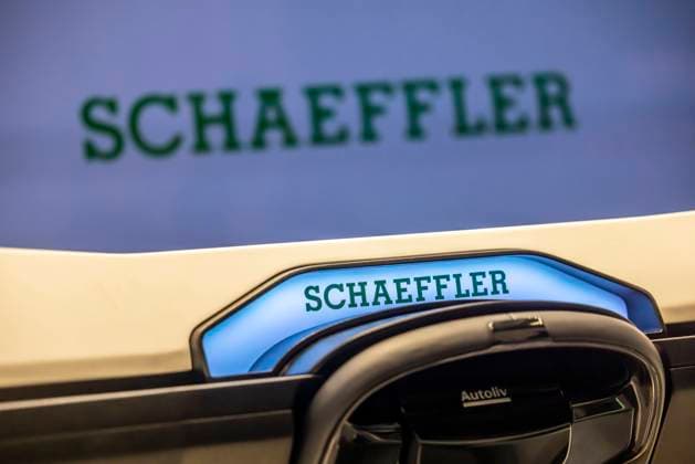 IAA MOBILITY MUNICH 2023. Stand des Zulieferers Schaeffler. Die Fahrzeugmesse steht ganz im Zeichern von E-Mobilität sowie alternativen Antriebstechnologien. 10.09.2023: München, Bayern, Deutschland, Europa