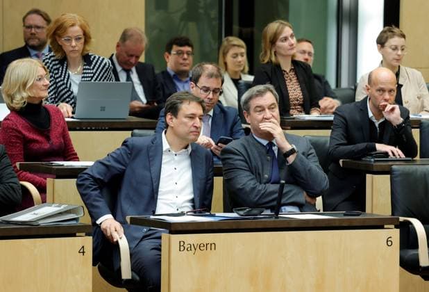 Georg Eisenreich CSU, Bayerischer Staatsminister der Justiz, Dr. Markus Söder CSU, Bayerischer Ministerpräsident, Deutschland, Berlin, Bundesrat, 1037. Sitzung am 20.10.2023