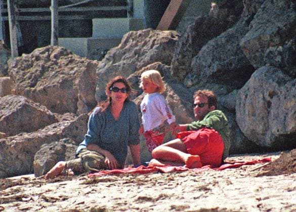 Cindy Crawford and family hit the beach 4087 MALIBU, CALIFORNIA. June 17 2001. EXCLUSIVE: A very pregnant Cindy Crawford and husband Rande Gerber take son Presley for a stroll along the shore. Photograph: Michael Carrillo Pacificcoastnews.com FEE MUST BE AGREED BEFORE USE UK OFFICE: +44 131 225 3333 3322 US OFFICE: 1 310 261 9676, Credit:Michael Carrillo Avalon USA  Copyright: xMichaelxCarrillox xAvalonx 0520131634
