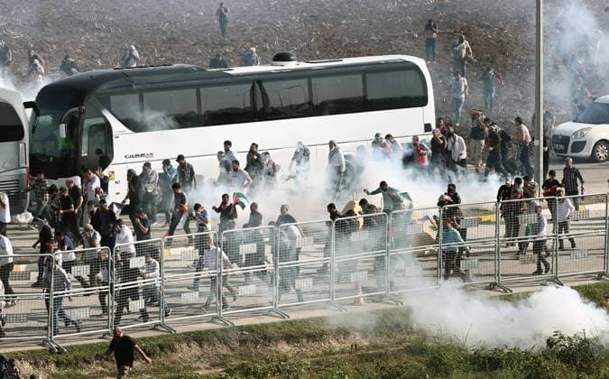 Bilder des Jahres 2023, News 11 November News Themen der Woche KW44 News Bilder des Tages (231106) -- ANKARA, Nov. 6, 2023 -- People attend a rally outside the Incirlik Air Base in Adana, southern T¨¹rkiye, on Nov. 5, 2023. Hundreds of Turks rallied on Sunday to support Palestinians outside the Incirlik Air Base in southern T¨¹rkiye, hours before a visit to Ankara by U.S. Secretary of State Antony Blinken. ( Handout via Xinhua) T?RKIYE-ADANA-PRO-PALESTINIANS-RALLY MustafaxKaya