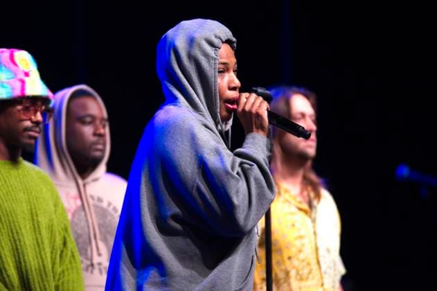 Bilder des Jahres 2023, Entertainment 11 November Entertainment Themen der Woche KW46 Rund eine Stunde nach dem eigentlichen Konzertbeginn betrat Macy Gray die Bühne im Admiralspalast und sagte ihr Konzert wegen Krankheit ab. Berlin, 13.11.2023