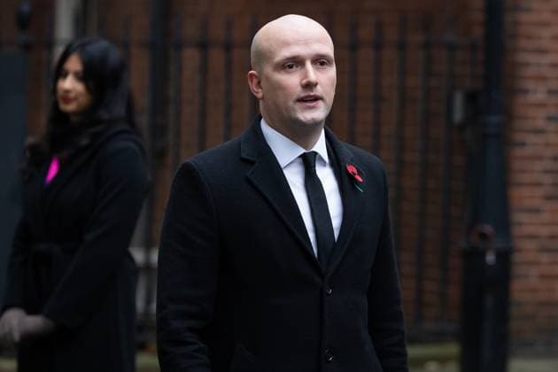 November 12, 2023, London, United Kingdom: Stephen Flynn walks through Whitehall to attend the Remembrance Sunday Service at the Cenotaph in London. Politicians and public figures walk through Whitehall to attend the Remembrance Sunday Service at the Cenotaph in London. London United Kingdom - ZUMAs197 20231112_aab_s197_057 Copyright: xTejasxSandhux