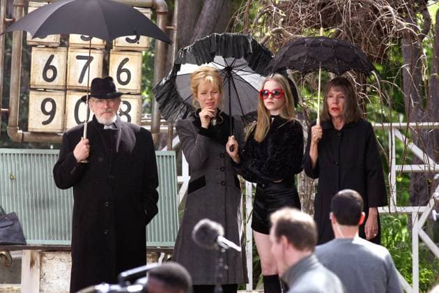 UK SALES ONLY Gwyneth Paltrow on the set of her latest movie Running with Scissors. 3732 LOS ANGELES, CALIFORNIA - Monday April 4 2005. Gwyneth Paltrow on the last day of filming her latest movie Running With Scissors . A smiling Gwyneth was joined on set by (l-r) Brian Cox, Evan Rachel Wood and Jill Clayburgh. Running with Scissors is the true story of a boy whose mother (a poet with delusions of Anne Sexton) gave him away to be raised by her psychiatrist, a dead ringer for Santa and a lunatic in the bargain. Suddenly, at age twelve, Augusten Burroughs found himself living in a dilapidated Victorian house in perfect squalor. Dr. Finch s (Brian Cox) bizarre family, a few patients and a pedophile living in the backyard shed co  Copyright: xDanielxMayerx xAvalonx 0520040829