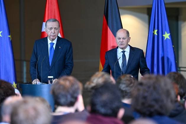 Bilder des Jahres 2023, News 11 November Berlin, Deutschland 17. November 2023: Besuch des Präsidenten der Türkei in Berlin - 17.11.2023 Im Bild: v.li.: Recep Tayyip Erdogan, Präsident der Republik Türkei, Bundeskanzler Olaf Scholz (SPD) Copyright: xFotostandx xReuhlx