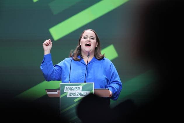 Bilder des Jahres 2023, News 11 November News Themen der Woche KW47 News Bilder des Tages Karlsruhe, Baden-Württemberg, Deutschland, 24.11.2023: Grünen-Parteichefin Ricarda Lang hält eine Rede auf der 49. Bundesdelegiertenkonferenz der Partei Bündnis90 Die Grünen Copyright: xdtsxNachrichtenagenturx dts_26355