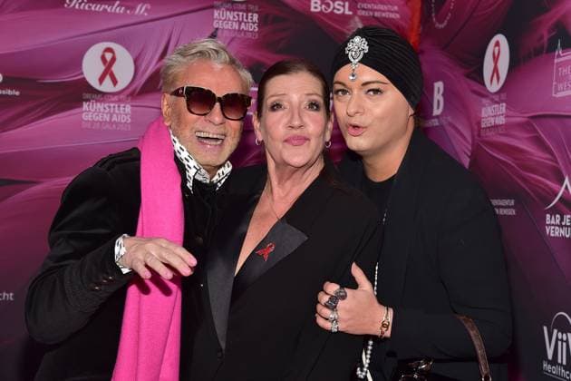 Bilder des Jahres 2023, Entertainment 11 November Entertainment Themen der Woche KW48 Entertainment Bilder des Tages KÜNSTLER GEGEN AIDS, Motto:Dreams Come True Rene Koch, Katy Nina Karrenbauer, Julian F.M. Stoeckel Zum 20. Mal KÜNSTLER GEGEN AIDS - DIE 20. GALA 2023 Motto: Dreams Come True im THEATER DES WESTENS in Berlin, am 27.11.2023