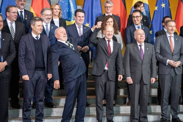 Bilder des Jahres 2023, News 12 Dezember News Themen der Woche KW49 2. Deutsch-Brasilianische Regierungskonsultationen im Bundeskanzleramt in Berlin - 2nd German-Brazilian government consultations in the Federal Chancellery in Berlin - Familienfoto - Luiz Inacio Lula da Silva, Präsident der Föderativen Republik Brasilien mit Olaf Scholz, deutscher Bundeskanzler;2. Deutsch-Brasilianische Regierungskonsultationen im Bundeskanzleramt in Berlin - 2nd German-Brazilian government consultations in the Federal Chancellery in Berlin - Familienfoto - Luiz Inacio Lula da Silva, Präsident der Föderativen Republik Brasili, Berlin Berlin Deutschland Bundeskanzleramt