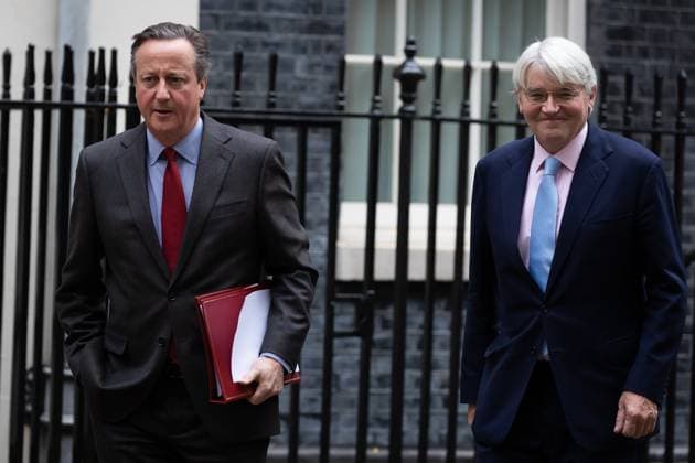 November 22, 2023, London, United Kingdom: Lord David Cameron and Andrew Mitchell leave a cabinet meeting in Downing Street, London. Later, Chancellor Jeremy Hunt will present his Autumn Statement to Parliament. London United Kingdom - ZUMAs197 20231122_aaa_s197_354 Copyright: xTejasxSandhux